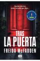 Tras la puerta
